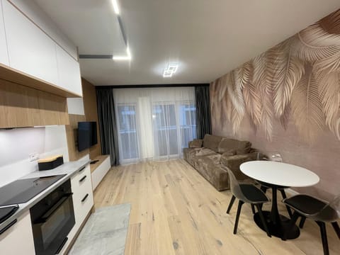 Kitchen or kitchenette, Living room, Seating area, Dining area, oven, pet friendly, stove