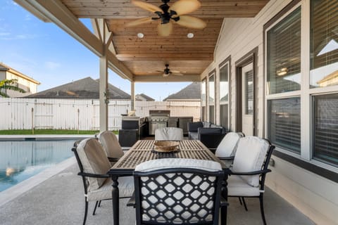 TropiCasa Tulum-Inspired Texas Getaway House in Cypress