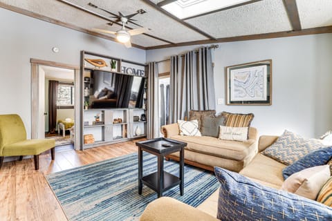 Games, Fire Pit, Hot Tub Pocono Lake Family Home! House in Coolbaugh Township