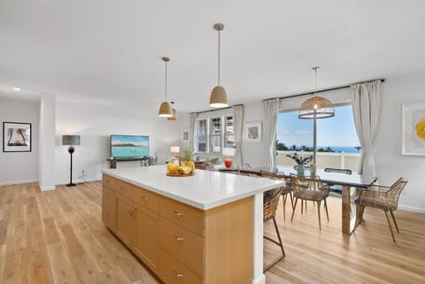 Marbella Lane - Serene & Lovely MT Ocean Views House in Makaha Valley