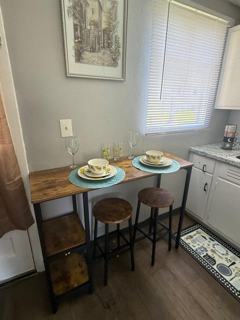 Studio Apartment Near SGMC and Downtown Area Apartment in Valdosta