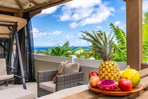 Marbella Lane - Stunning Gem w MT & Ocean Views House in Makaha Valley