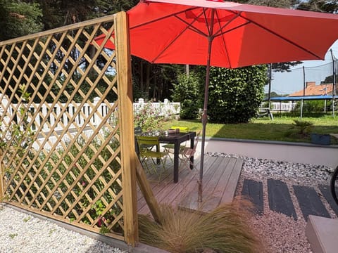 Patio, Garden, Garden view