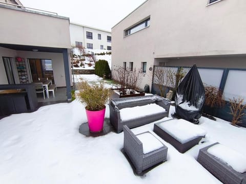 Property building, Patio, Day, Winter, View (from property/room), Balcony/Terrace, sunbed