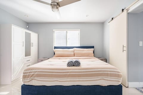 4 BR home with private pool House in Plantation