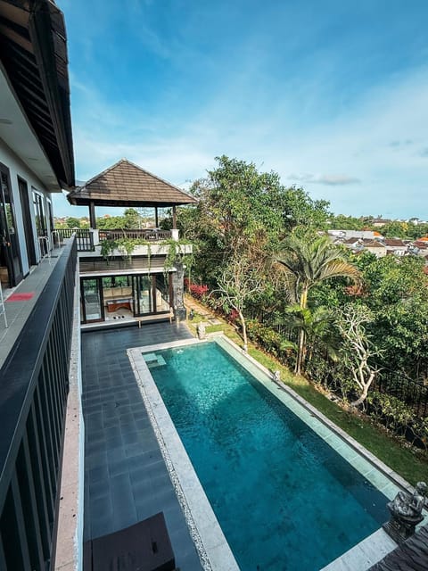 Natural landscape, View (from property/room), Balcony/Terrace, Pool view, Swimming pool