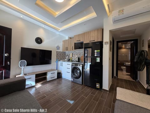 Kitchen or kitchenette, Living room