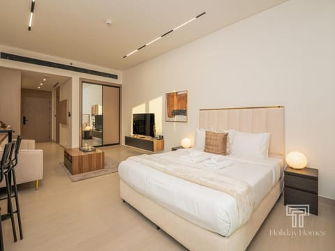 Bed, Living room, Photo of the whole room, Bedroom