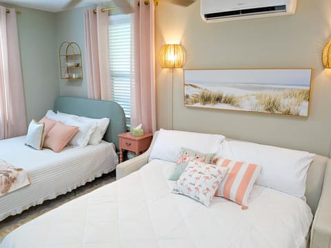 Heavenly Hideaway House in Holly Hill