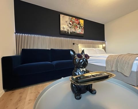 Cozy Escape 3BR I 20 min to Zurich center l 2 Free Parking I View Apartment in Nidwalden