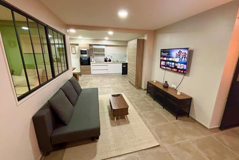 Communal lounge/ TV room