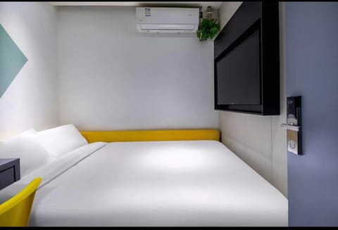 YiBai Hotel Beijing Wukesong Yuquanlu Subway Station Branch Hotel in Beijing