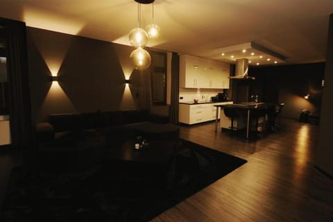 Kitchen or kitchenette, Living room