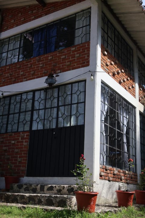 Casa Xitle Chalet in Mexico City