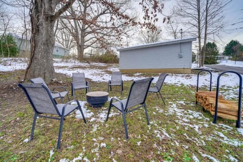 Walk to Dtwn Fayetteville Family Home with Fire Pit House in Fayetteville