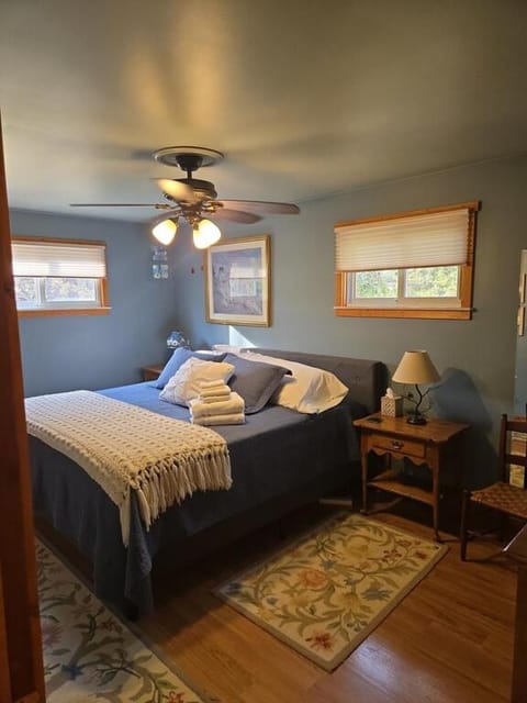 Against the Wind Vacation Rental LLC House in Lake Leelanau