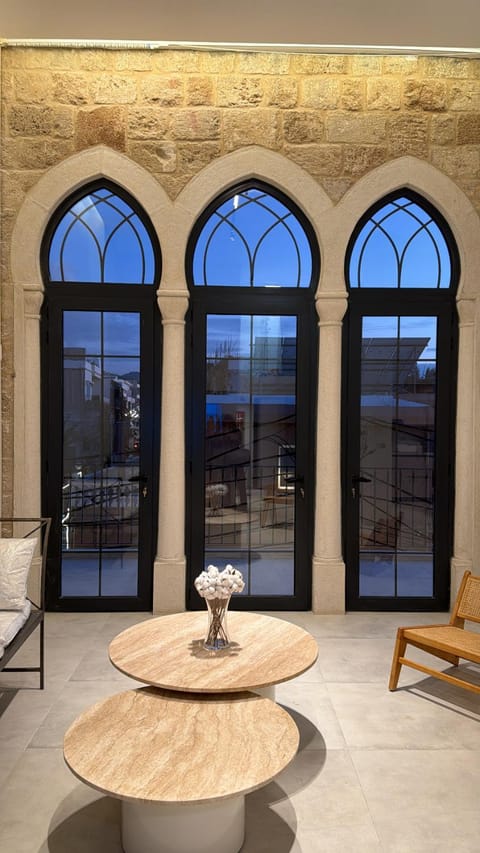 View (from property/room), Balcony/Terrace, Living room, Seating area