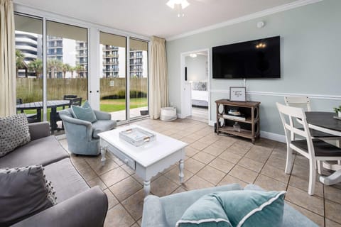 Waters Edge 102 Large 1st floor condo House in Okaloosa Island