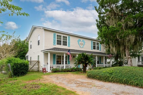 Charming Port Royal Duplex – Walk to Shops & Sands Beach House in Port Royal