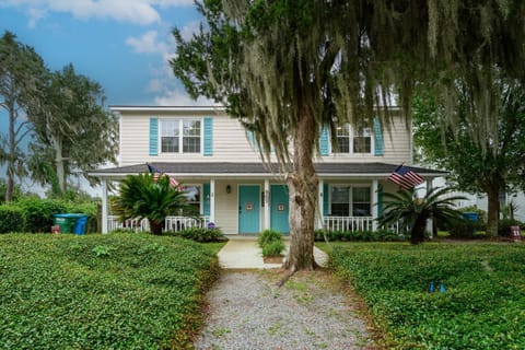 Charming Port Royal Duplex – Walk to Shops & Sands Beach House in Port Royal