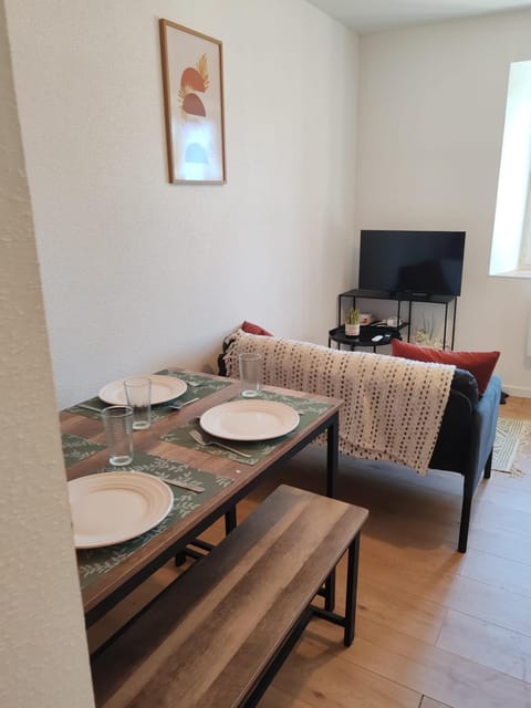 TV and multimedia, Dining area