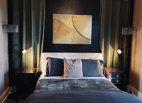 The Starling Room at Stag and Sparrow Vacation rental in Salem