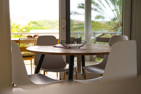 Property building, Breakfast, Lunch, kitchen