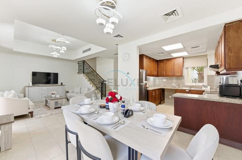 TV and multimedia, Living room, Dining area, kitchen, kitchen