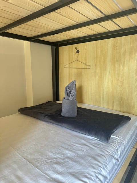 Sunnies 24 Hostel in Sala Dan