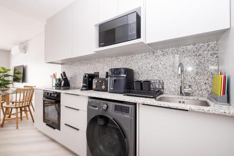 113 Paarl 2 Bedroom Lux Aprt With Parking & Aircon Apartment in Cape Town