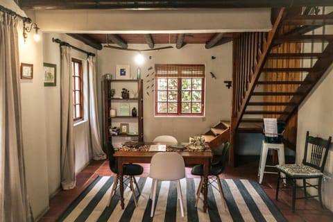 The Little Thatch Cottage House in Western Cape