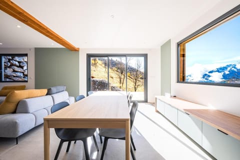 Property building, Living room