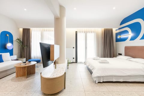 Bed, Living room