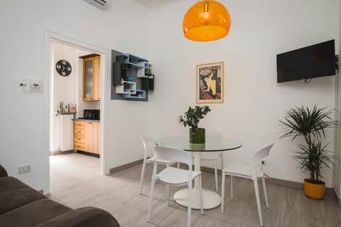 Living room, Photo of the whole room, Dining area, Lunch