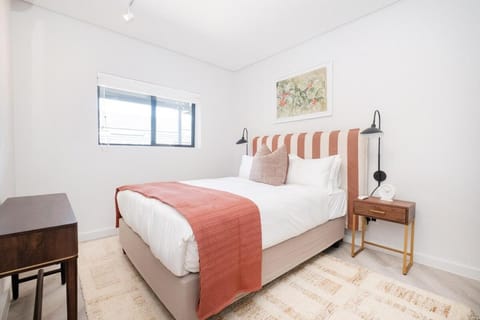 216 Paarl Lux 1 Bdrm Apt with Parking and AC Apartment in Cape Town