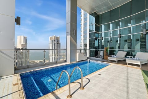 Property building, Patio, Day, View (from property/room), Balcony/Terrace, Pool view, Swimming pool, sunbed