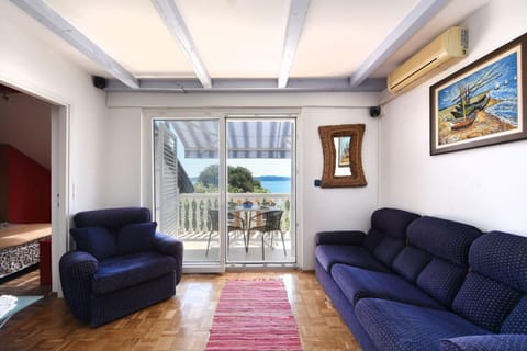 Beach Apartment House in Šibenik-Knin County, Croatia