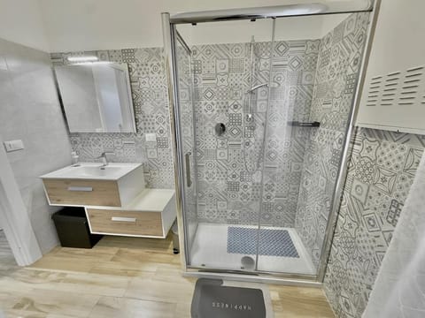 Centralissimo sul mare - 2 camere e 2 bagni - 6 posti letto Apartment in Pescara