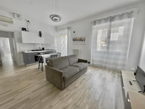 Centralissimo sul mare - 2 camere e 2 bagni - 6 posti letto Apartment in Pescara