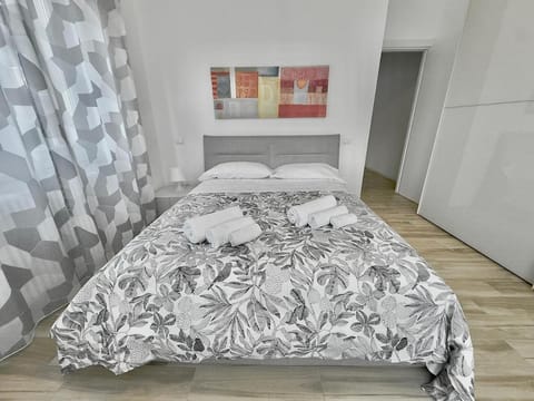 Centralissimo sul mare - 2 camere e 2 bagni - 6 posti letto Apartment in Pescara