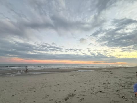Nearby landmark, Beach, Sea view, Sunset