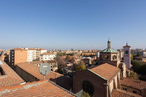 Charming Apartment In The City Center "Terrazza Sui Tetti" Con Parcheggio Gratuito Apartment in Bologna