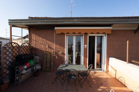 Charming Apartment In The City Center "Terrazza Sui Tetti" Con Parcheggio Gratuito Apartment in Bologna