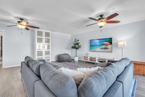 El Mar Townhome - Unit D House in Redington Shores