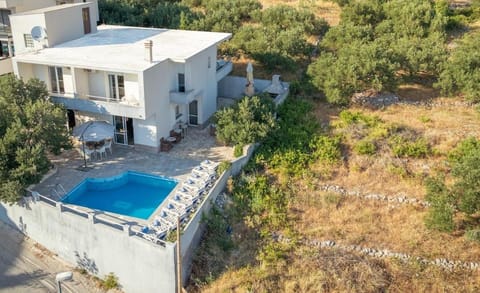 Villa KRISTINA in Makarska with private pool, BBQ Villa in Makarska