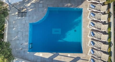 Villa KRISTINA in Makarska with private pool, BBQ Villa in Makarska