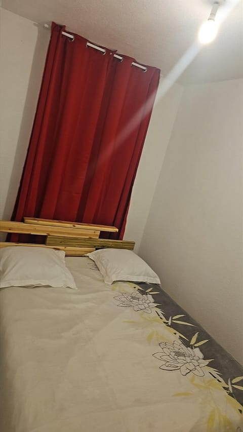 Appartement spacieux, chaleureux et calme Apartment in Les Abymes