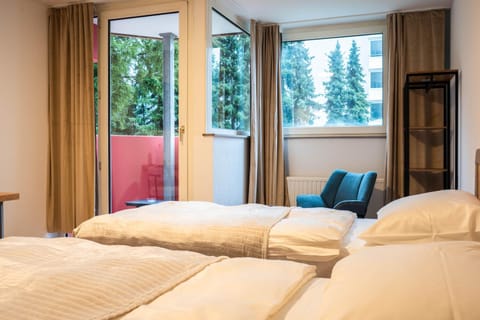 Bed, Seating area, Bedroom