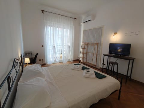 Dock Bay Lodge Hostel Apartment in Trieste