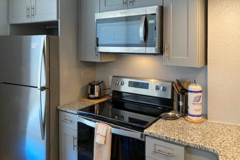 Kitchen or kitchenette, kitchen